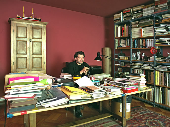 #NivoSlideCaption-558 Chilean Artists