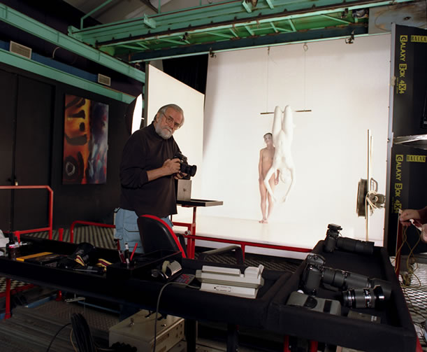 #NivoSlideCaption-560 Chilean Artists