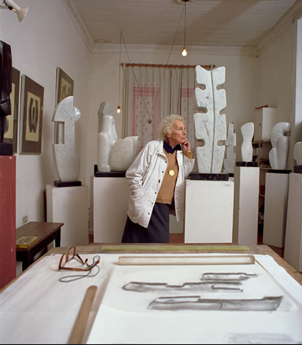 #NivoSlideCaption-562 Chilean Artists